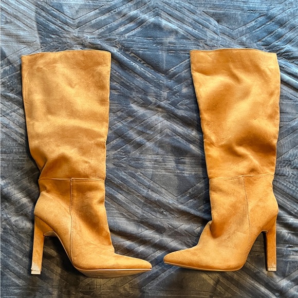 Fashion Nova Heeled Boots - Picture 6 of 7